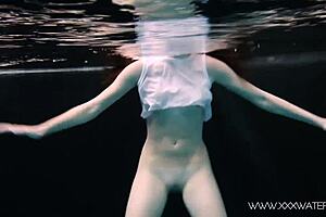 andrejka getting wild swimming naked in the pool 🏊‍♀️