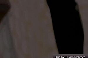 Fit slut lexi dona post-workout anal