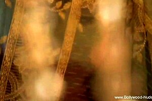 Bollywood Brunette Beauty Teases With Erotic Dance!