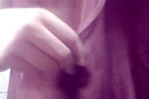 indian girl does solo masturbation in bedroom