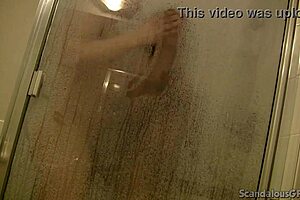 Show time for sultry-haired blonde Bobbi and her horny boyfriend