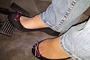 Intimate webcam session with amateurs