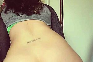 A mexican latina twerks naked in perreo style part two.