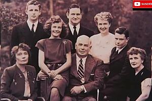 wonder woman bound in bondage! polyamory fetishes!