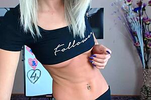 Girl intensely masturbates on cam with bold passion