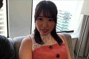 Watch this shaved Japanese amateur masturbate with toys in full version?