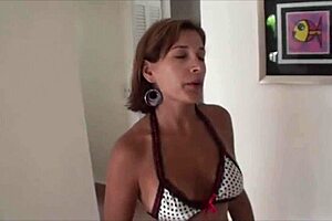 Milf takes dick inside her cunt and starts blowing it with german facial