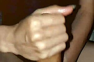 i'm giving handjib to skinny