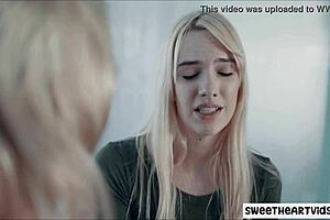 Young assistant munched by MILF boss in OFFICE lesbian kiss