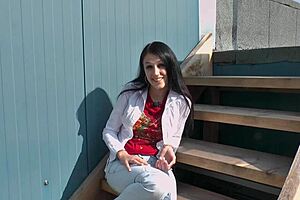 Meli Deluxe Presents Horny Neighbors