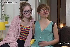 Luna & Josephine Orgasmic Tongue Games