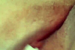 Watch This Novinha Reaching Intense Orgasm In The Final Part With A Powerful Cumshot.