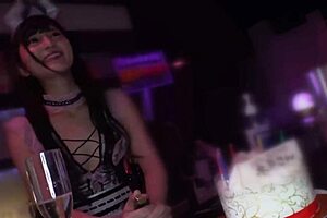 Mocha's tantalizing curves and insatiable desire: a steamy, squirting encounter