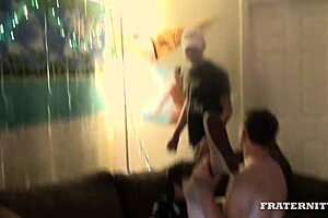 Gaygroup sex ends with a cum dump
