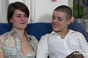 Luna Pleasures Tumpies' Sweet Shaved Ass with Fingering.