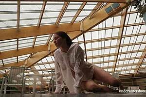 Big tits redhead Lola goes nude underwater in pool 😍