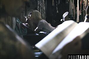 Small Hands Has His Hands Full With These Two Girls 😏