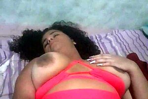New amateur babe's self loving home video
