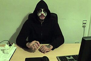 Halloween Joke Turns to Fun with Teen in Garage - Magic Javi & Paola