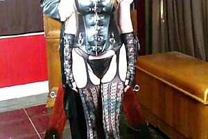 Italian Vixxxen Experiences Intense Pleasure with Huge Orgasm While Cuffed in Bondage