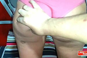 perla rica shows big venezuelan ass! hot!