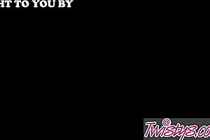 malena morgan gives an amazing blowjob in lingerie 😍