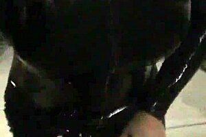 Cd walks in latex with vibrator