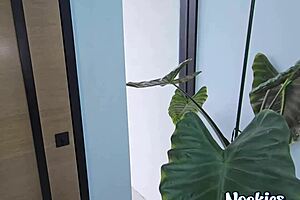 I only fuck hot milfs, and Ellie Tay stops by the Nookies crib! 😏