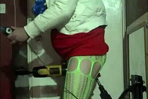 Shy Crossdressing Amateur Describes Detailed Anal Insertion with Dildo and Machine