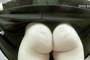 Halloween treat: In Weeds Wednesday Addams demonstrates sex appeal she has womanly curves and beautiful thighs