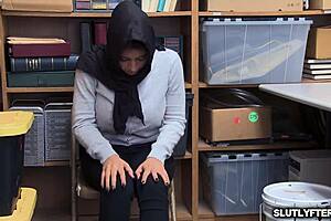 i can't believe ella knox gets slammed like a wild wave!