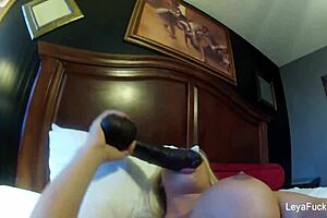 leya falcon dildoing herself in the ass 😏