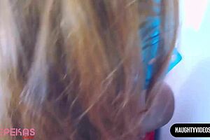 Novinha squirts on big black cock