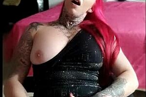 boyfriend away, she masturbates to orgasm alone