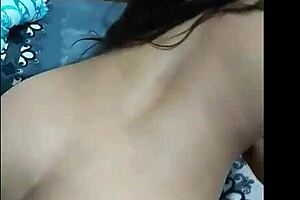 mi esposo no sabe, pero el vecino viene a follarme cuando no está 😏