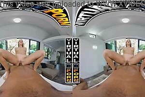 虚拟色情 - 克洛伊卡普里因大黑鸡巴获得快乐结局