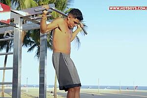 Fucking My Friend Bareback For His Skate, Teen Amateur Cums Hard 😏