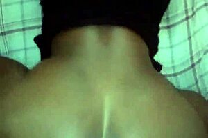 Я ебал свою эбони экс с ее большой жопой, ее киска была такой хорошей, что я кончил внутрь.