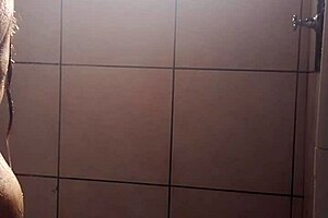 Amandinha the safada flaunts her natural tits