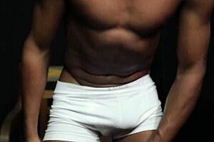 Fucking My Friend Bareback For His Skate, Teen Amateur Cums Hard 😏