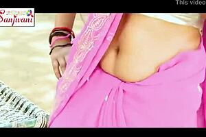 Bhojpuri hot song features an intriguing nipple show