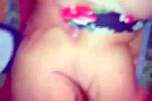 casero madurita masturbates her horny pussy on the side