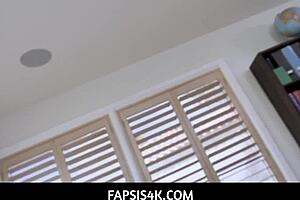 Oh, Stepbrother Fingers Diana Grace's Pussy!