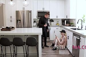 What a degradable freeuse-able milf in bikini!