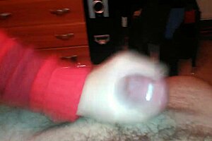 Hey, wanna see how I stroke this out for a wild finish? I got this amateur clip just waiting for your eyes to feast on!