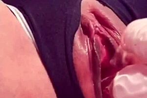 Slutty Girl Seduces With Shaved Pussy And Squirting Masturbation 😏