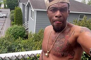 Big cocked rome major cums on tattooed virah payam's tongue in lingerie stockings