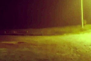 A Dama De Branco Da Encruzilhada Levou Uma Madeirada Que Até Caiu