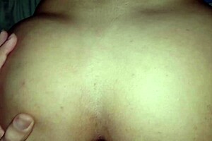 Meu cunhado veio escondido arrombar meu cuzinho na madrugada