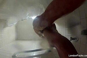 London enjoys her final day in Sacramento with some solo fun